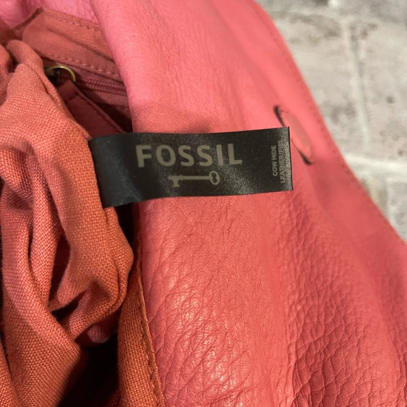 Fossil Pink Hobo Bag with Curved Top Design - Picture 15 of 16
